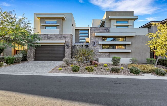 Luxurious Home in The Ridges