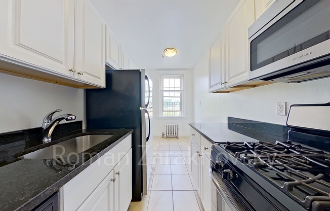 1852 COMMONWEALTH AVE