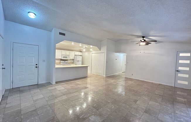 Cozy Single Story 2-Bedroom 2-Bathroom Home!