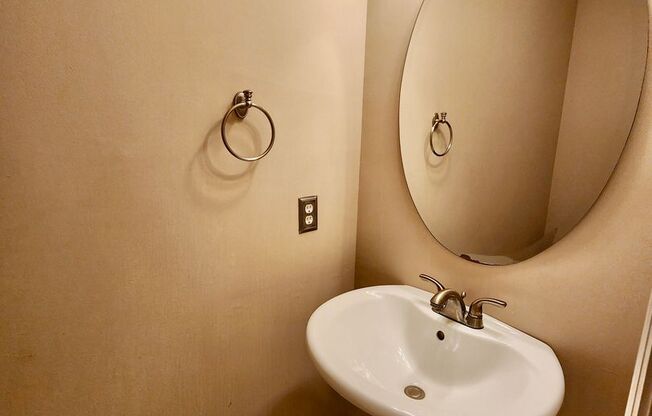 4 beds, 2.5 baths, $3,300