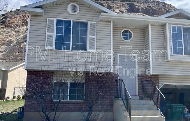 1222 N WILLARD PEAK DR