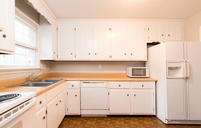 Wonderful Westend Townhome