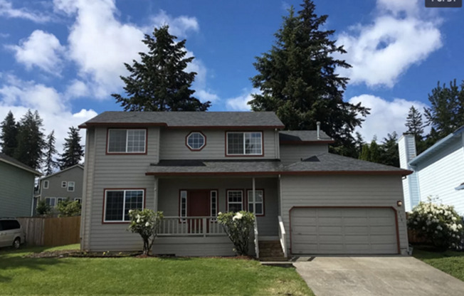 Stunning 4bd 3 bth Home in Tigard! 1/2 off FIrst Month Rent