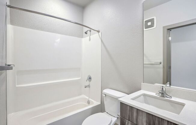 4 beds, 4 baths, 1,094 sqft, $2,900, Unit 203