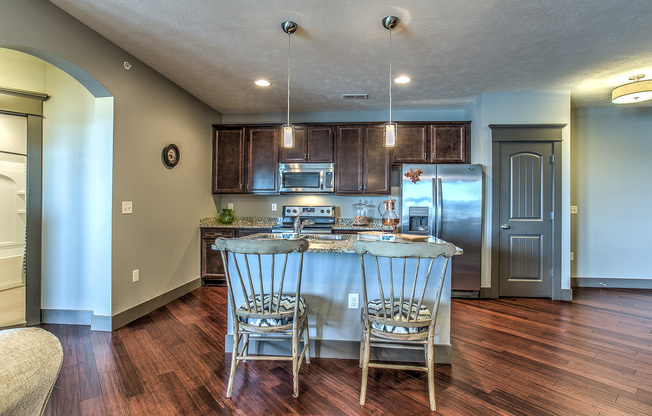 1 bed, 1 bath, 677 sqft, $1,425, Unit B - 1004 Unit 108 - A780 Lake View