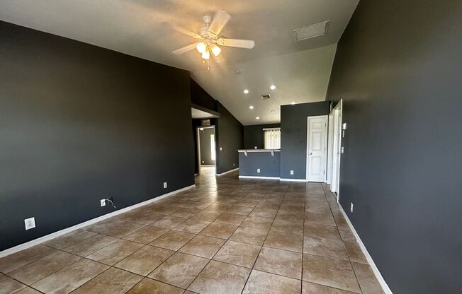 Charming 3-Bedroom Home with Screened Lanai in Lehigh Acres