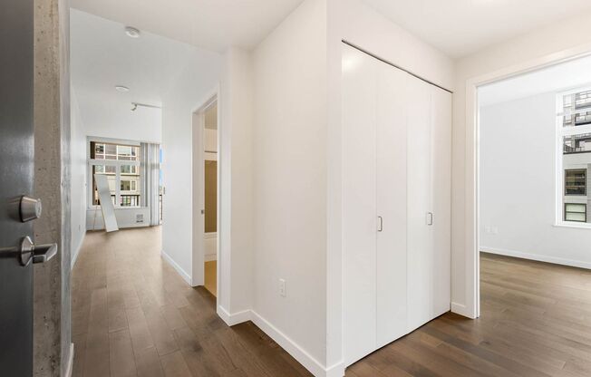 2717 Western Ave #6008
