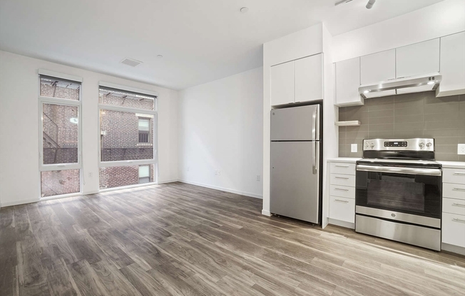 1 bed, 1 bath, 618 sqft, $3,500, Unit 211