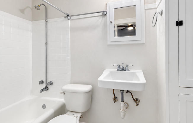 1 bed, 1 bath, $1,095, Unit B2618
