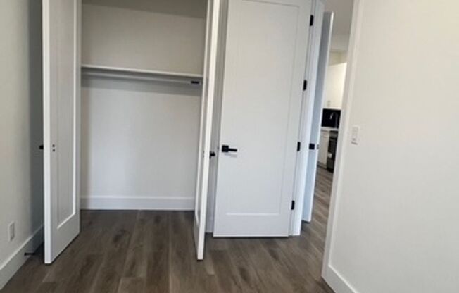 1 bed, 1 bath, $2,300, Unit 2F