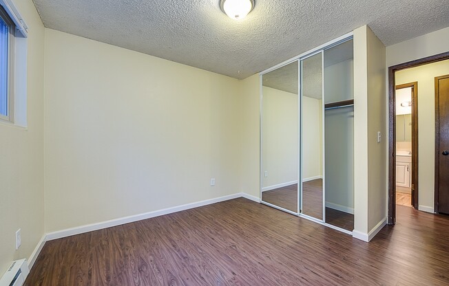 2 beds, 1 bath, 800 sqft, $2,250, Unit 107