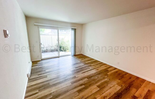 2 beds, 1 bath, $2,695