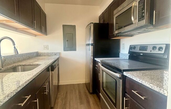 1 bed, 1 bath, 600 sqft, $1,649, Unit 504