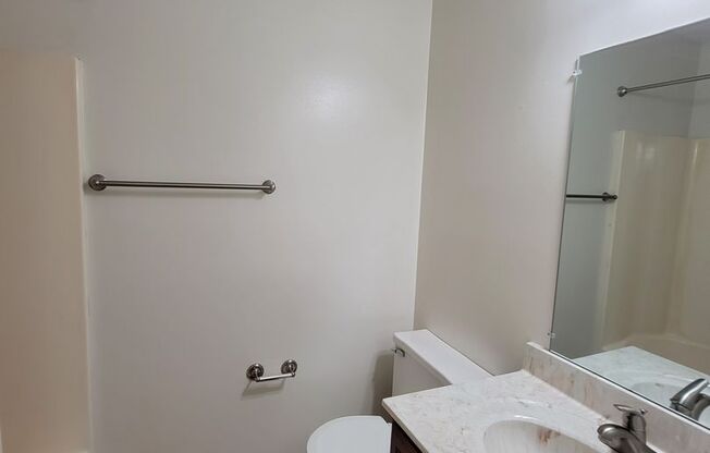 2 beds, 2 baths, 1,000 sqft, $1,225, Unit 1821