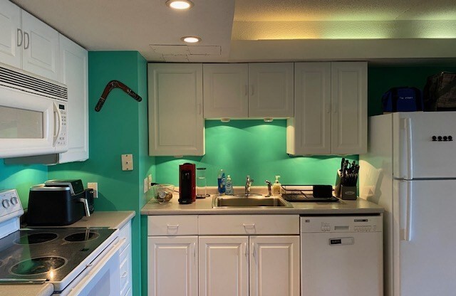 1 bed, 1 bath, 947 sqft, $3,450, Unit 711
