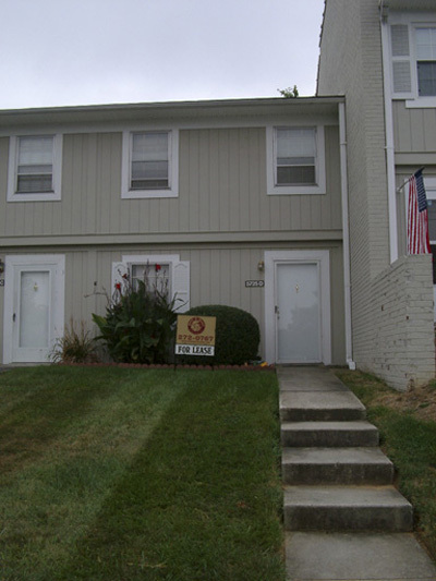 2 BR/ 2.5 BA Townhome off Guilford College Rd!