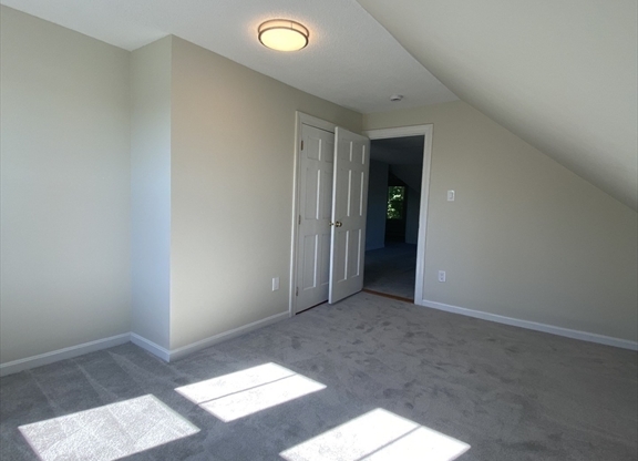 2 beds, 1 bath, 1,000 sqft, $2,000, Unit 3