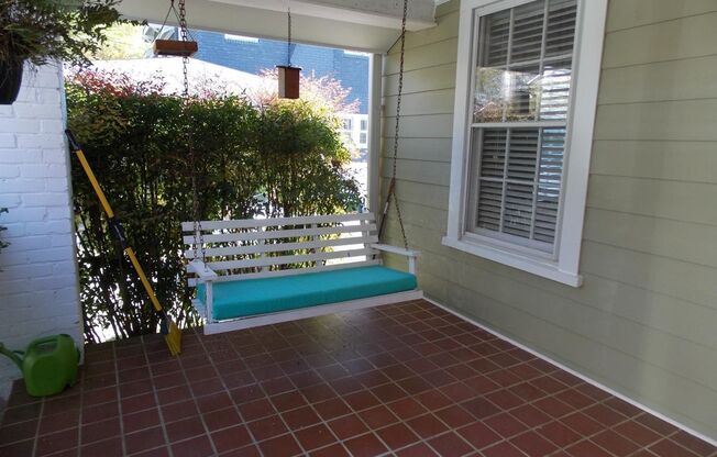 1807 Sunset Drive