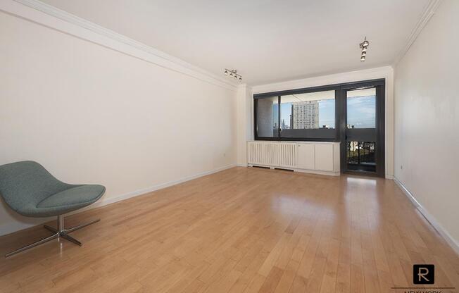 90 GOLD ST