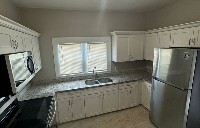 3 beds, 1 bath, $1,299