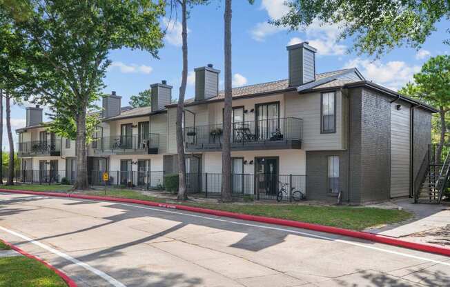 Willow Brook Crossing in Houston, TX Exterior