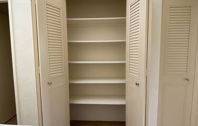 2 beds, 1.5 baths, 1,100 sqft, $1,697, Unit 0168