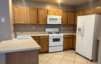 3 beds, 2.5 baths, $1,775