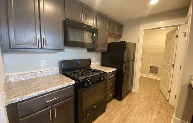 2 beds, 2 baths, 1,284 sqft, $2,171, Unit 2105-201