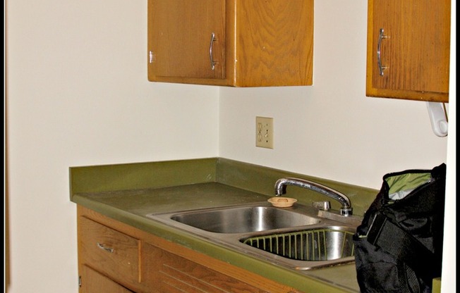 Valley View Apartments-Falls