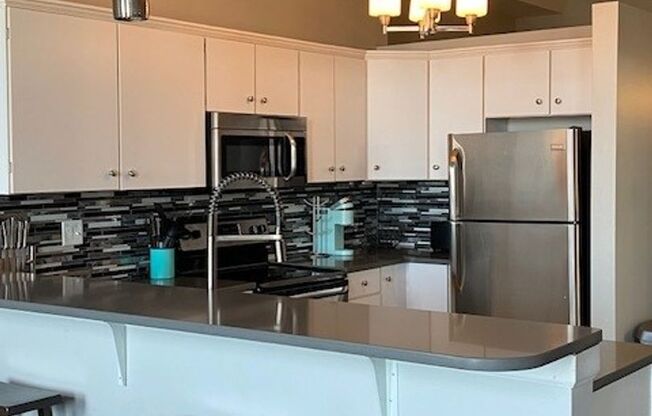 2 beds, 2 baths, 1,028 sqft, $1,699, Unit 806