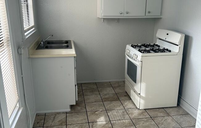Studio, 1 bath, 510 sqft, $1,595, Unit 206