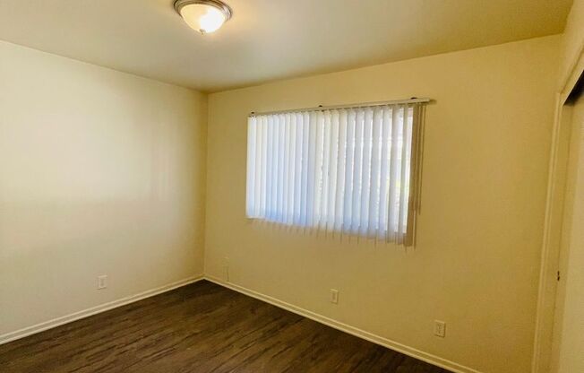 2 beds, 1 bath, 815 sqft, $2,550, Unit 10