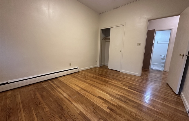 2 beds, 1 bath, 800 sqft, $2,995, Unit 26