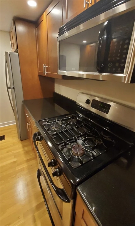 2 beds, 2 baths, 1,105 sqft, $4,200, Unit 111