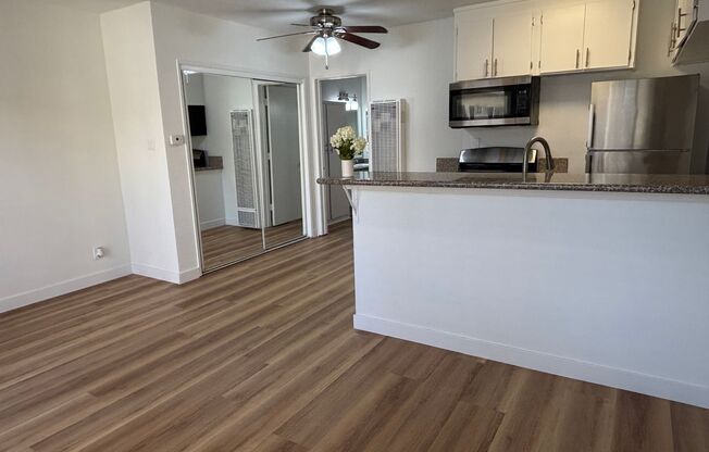 1645 N. Winona Blvd