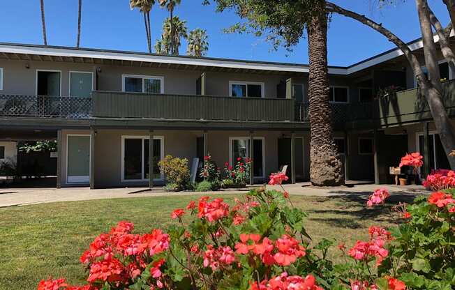 Welcome to Midtown Apartments