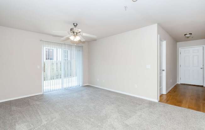 Cambridge Park Apartments 2 bed 2 bath living room