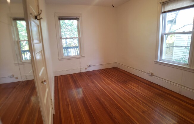 32 Juliette St.