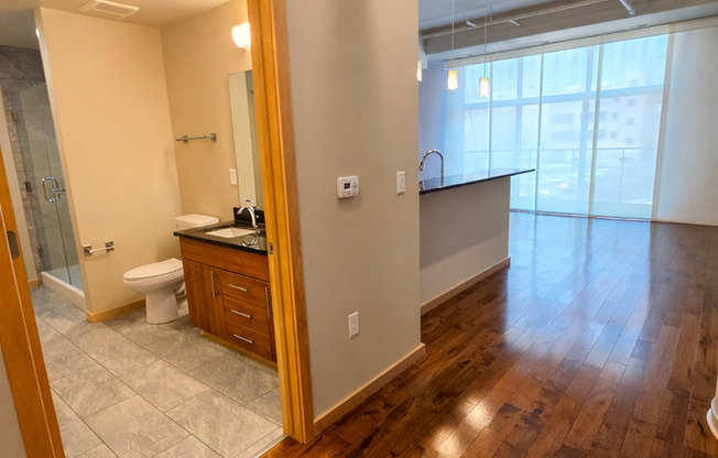 1 bed, 1 bath, 902 sqft, $1,800, Unit 207