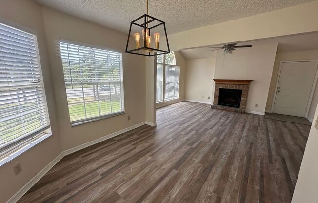 3 BEDROOMS W/2 FULL BATHS, 2nd FLOOR UNIT
