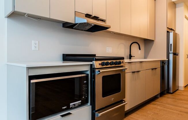 1 bed, 1 bath, 389 sqft, $2,550, Unit 206