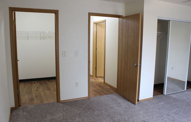 1 bed, 1 bath, 1,000 sqft, $979.99, Unit 2220-03