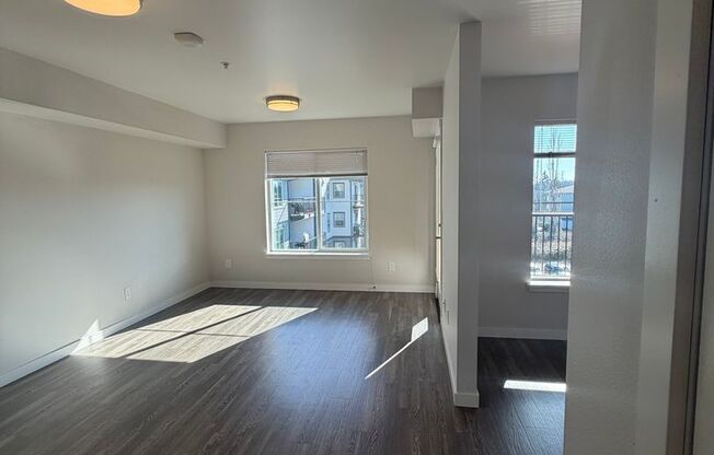 Studio, 1 bath, 501 sqft, $1,600, Unit 418
