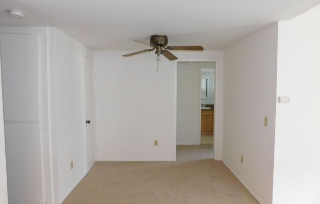 2 beds, 2 baths, $2,500, Unit 4