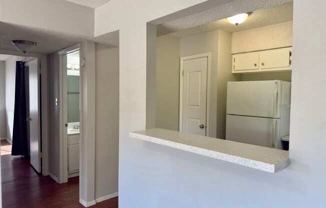 1 bed, 1 bath, 800 sqft, $925, Unit 203