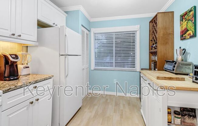 3041 SANDPIPER BAY CIR