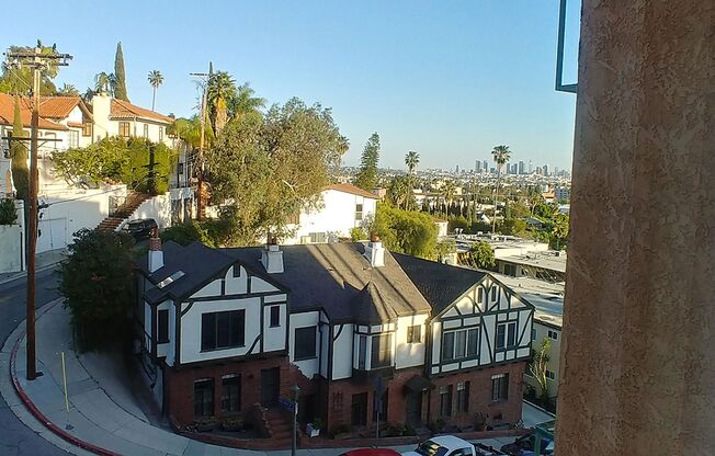 2 beds, 2 baths, 910 sqft, $2,895, Unit 302