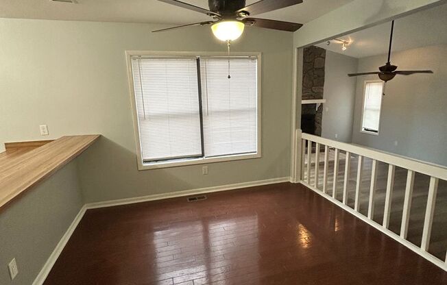 3 beds, 2 baths, $1,550