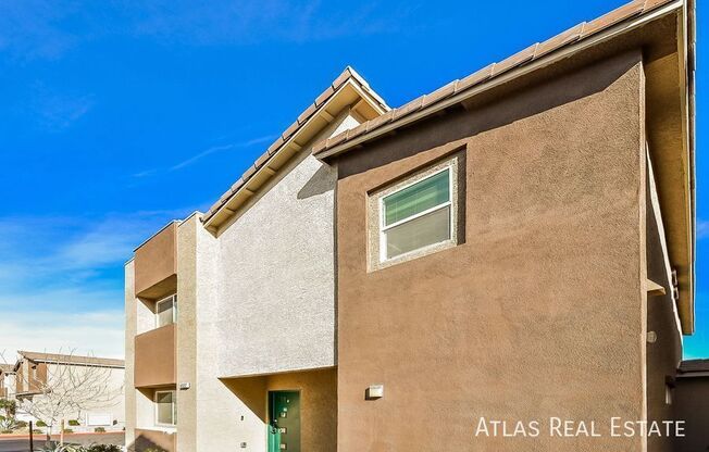 4527 SAPPHIRE MOON AVE
