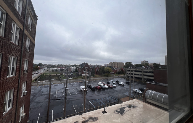 Studio, 1 bath, 400 sqft, $885, Unit 511